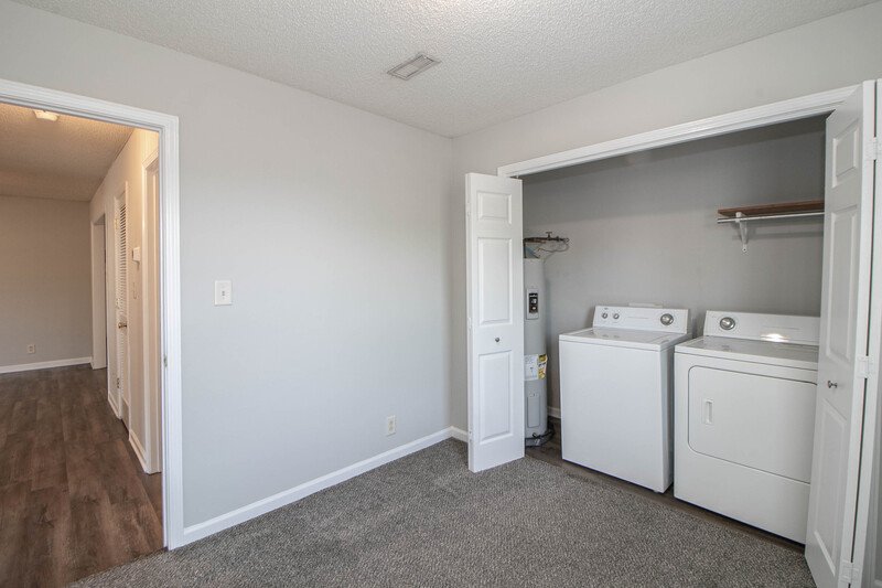 *** 1/2 DEPOSIT MOVE IN SPECIAL *** property image