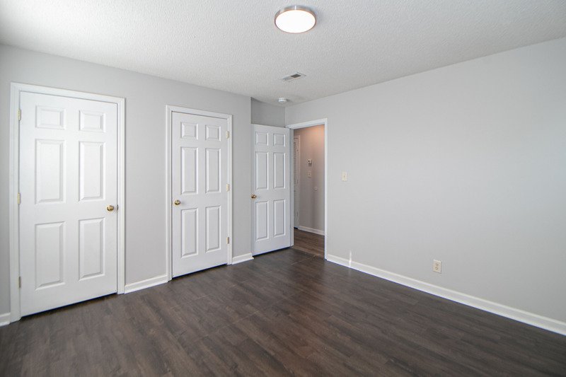 *** 1/2 DEPOSIT MOVE IN SPECIAL *** property image