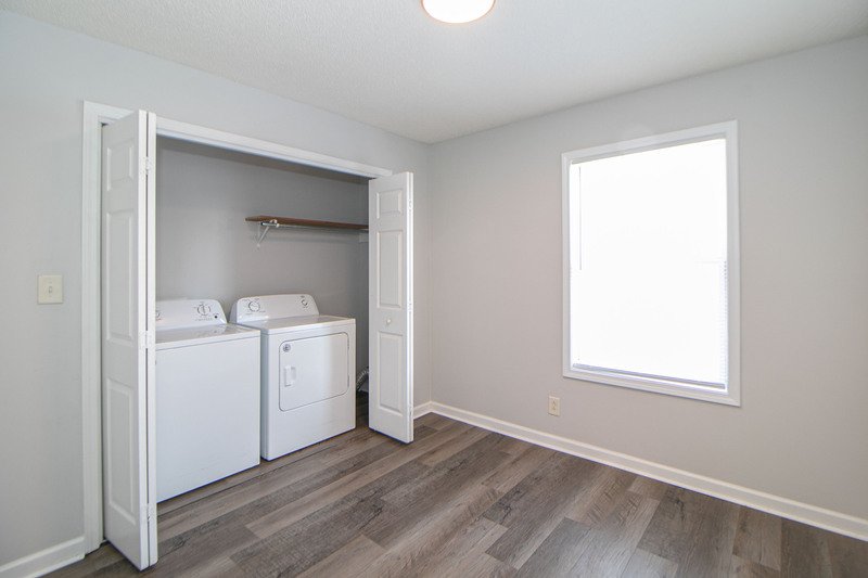 *** 1/2 DEPOSIT MOVE IN SPECIAL *** property image