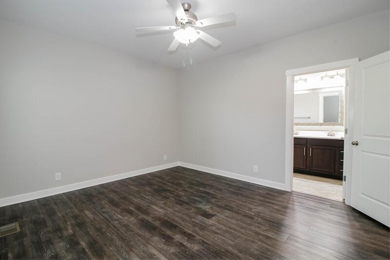 ** No Pets Please *** property image