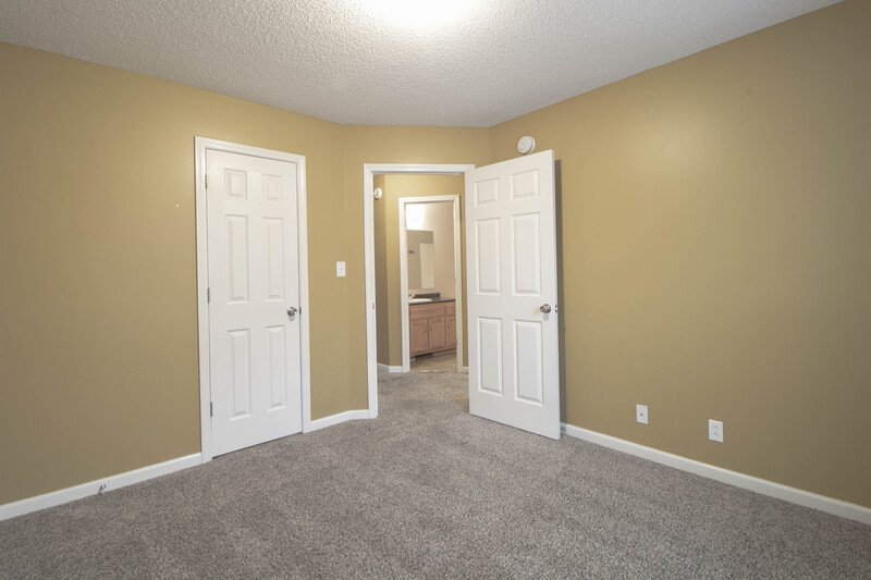 *** NO PETS PLEASE *** property image