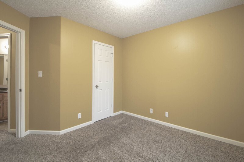 *** NO PETS PLEASE *** property image
