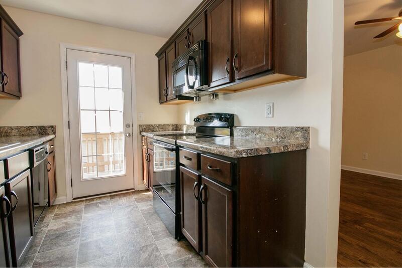 *** Pet Friendly Near Ft. Campbell Blvd. & 101st *** property image