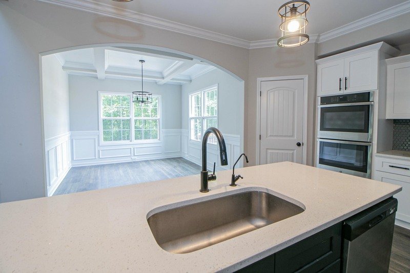 *** Gorgeous Like New Brick Home Zoned for Rossview Schools near Exit 8 *** property image