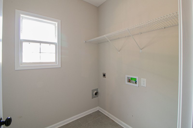 *** Gorgeous Like New Brick Home Zoned for Rossview Schools near Exit 8 *** property image