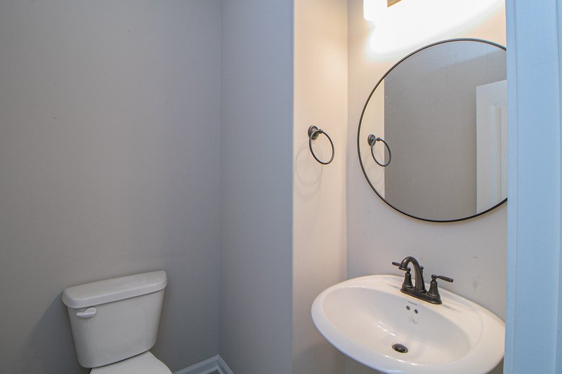 *** Gorgeous Like New Brick Home Zoned for Rossview Schools near Exit 8 *** property image
