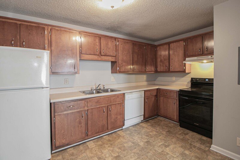 ** 1/2 DEPOSIT MOVE IN SPECIAL *** property image