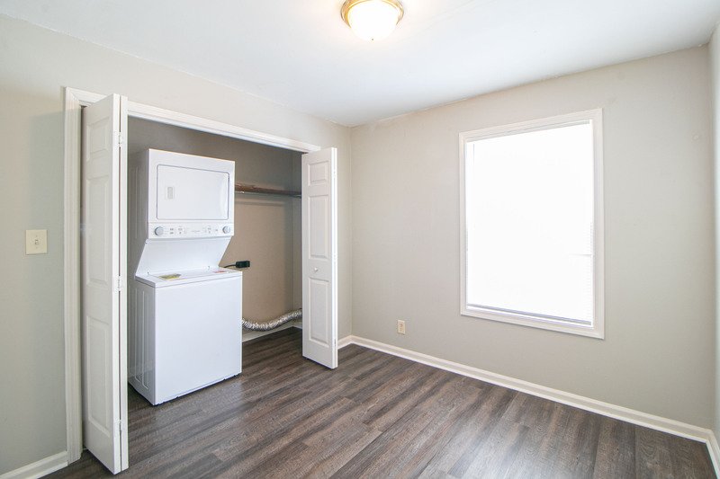 ** 1/2 DEPOSIT MOVE IN SPECIAL *** property image