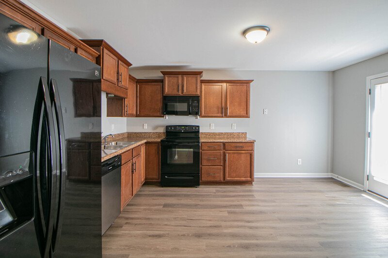 PET FRIENDLY- Standard Breed Restrictions Apply property image