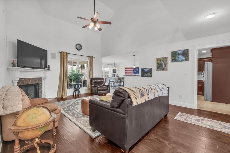 *** Located Minutes to Exit 8 & Rossview! LARGE home with plenty of space! *** property image