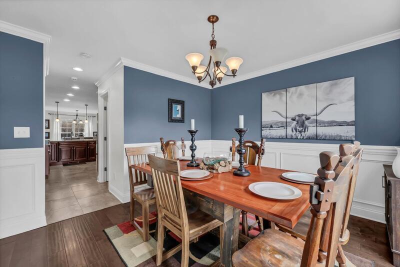 *** Located Minutes to Exit 8 & Rossview! LARGE home with plenty of space! *** property image