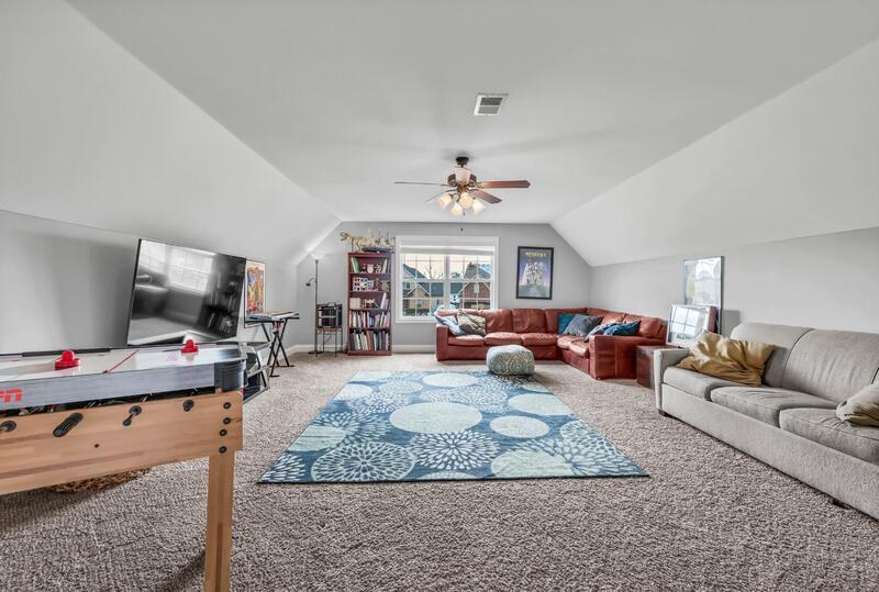 *** Located Minutes to Exit 8 & Rossview! LARGE home with plenty of space! *** property image