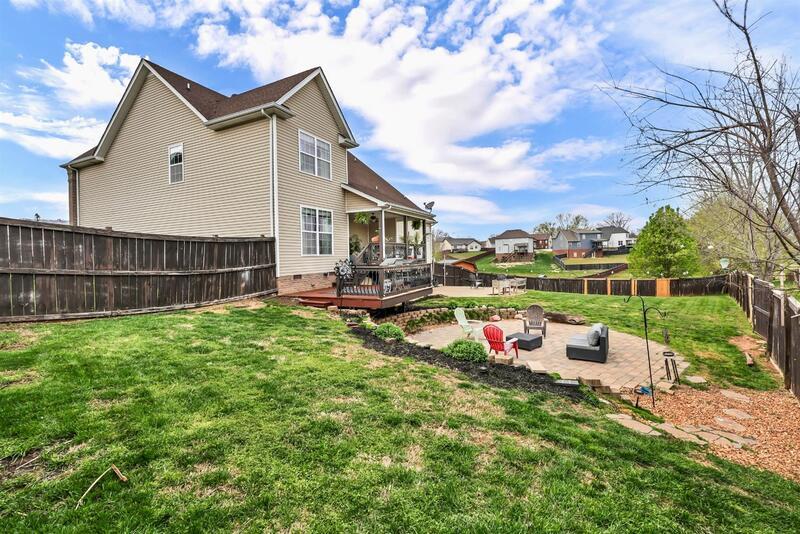 *** Located Minutes to Exit 8 & Rossview! LARGE home with plenty of space! *** property image