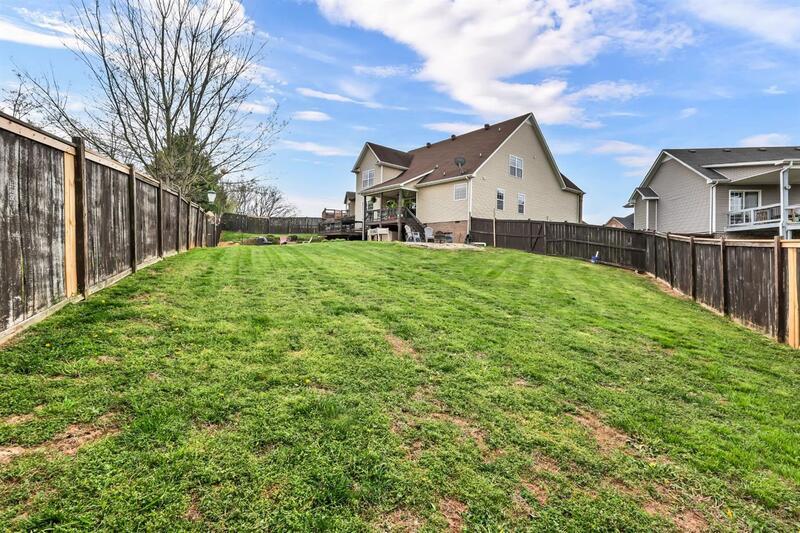 *** Located Minutes to Exit 8 & Rossview! LARGE home with plenty of space! *** property image