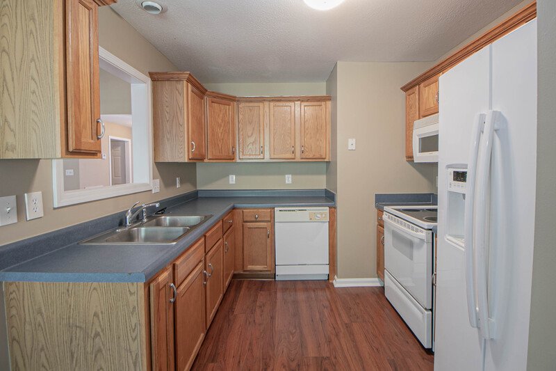 *** 3 Bedroom, 2 Bath with Bonus in quiet neighborhood convenient to assigned schools! *** property image