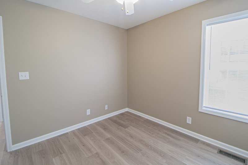 *** 3 Bedroom, 2 Bath with Bonus in quiet neighborhood convenient to assigned schools! *** property image