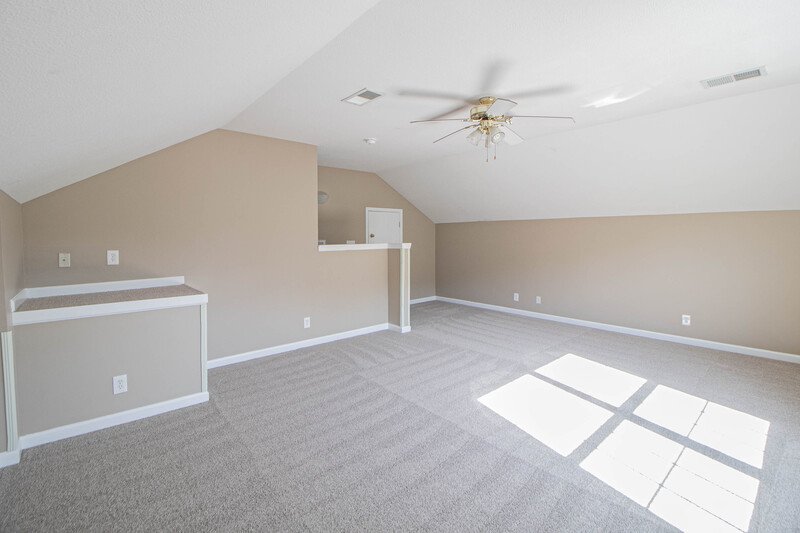 *** 3 Bedroom, 2 Bath with Bonus in quiet neighborhood convenient to assigned schools! *** property image