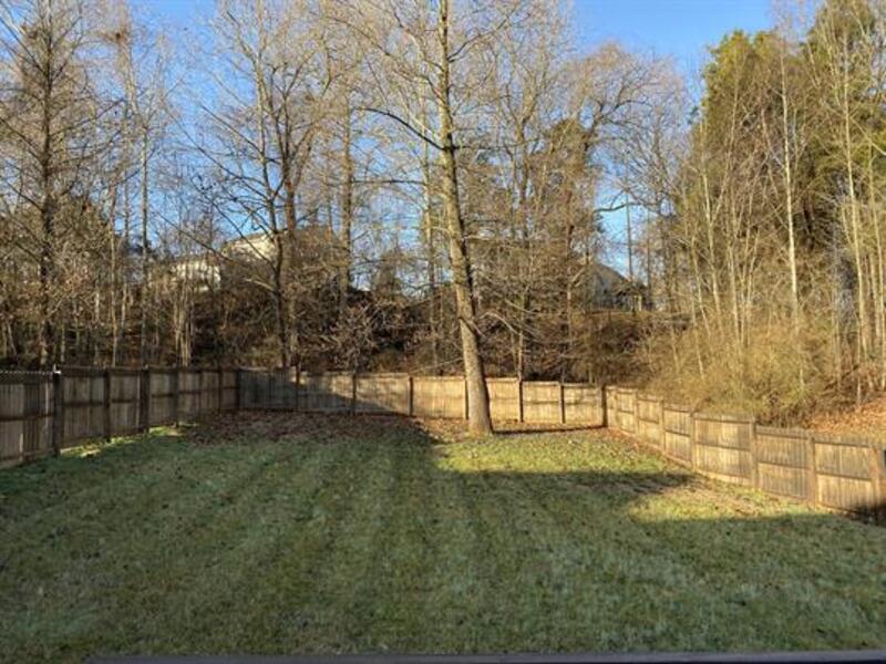*** 3 Bedroom, 2 Bath with Bonus in quiet neighborhood convenient to assigned schools! *** property image