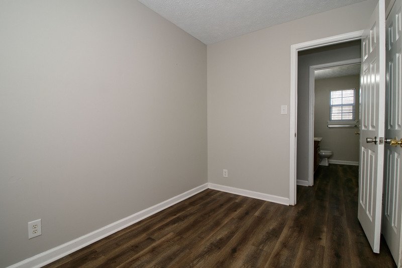 *** RESTRICTED BREEDS WELCOME!  $500 DEPOSIT MOVE IN SPECIAL & 2 WKS FREE w/ 13 MO. LEASE *** property image
