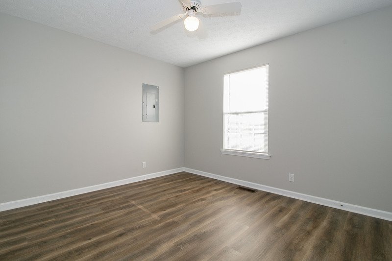 *** RESTRICTED BREEDS WELCOME!  $500 DEPOSIT MOVE IN SPECIAL & 2 WKS FREE w/ 13 MO. LEASE *** property image