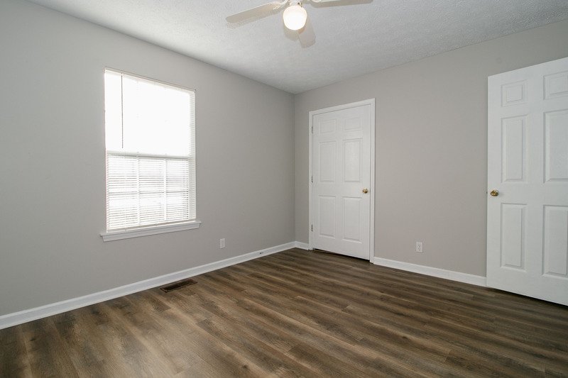 *** RESTRICTED BREEDS WELCOME!  $500 DEPOSIT MOVE IN SPECIAL & 2 WKS FREE w/ 13 MO. LEASE *** property image