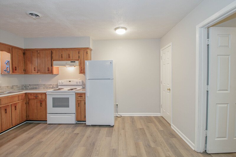 *** $500 DEPOSIT MOVE IN SPECIAL & 2 WKS FREE w/ 13 MO. LEASE *** property image