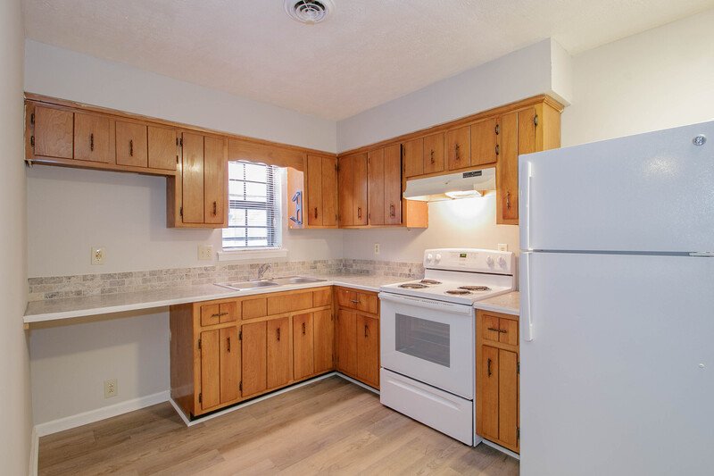 *** $500 DEPOSIT MOVE IN SPECIAL & 2 WKS FREE w/ 13 MO. LEASE *** property image