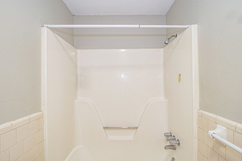 *** $500 DEPOSIT MOVE IN SPECIAL & 2 WKS FREE w/ 13 MO. LEASE *** property image