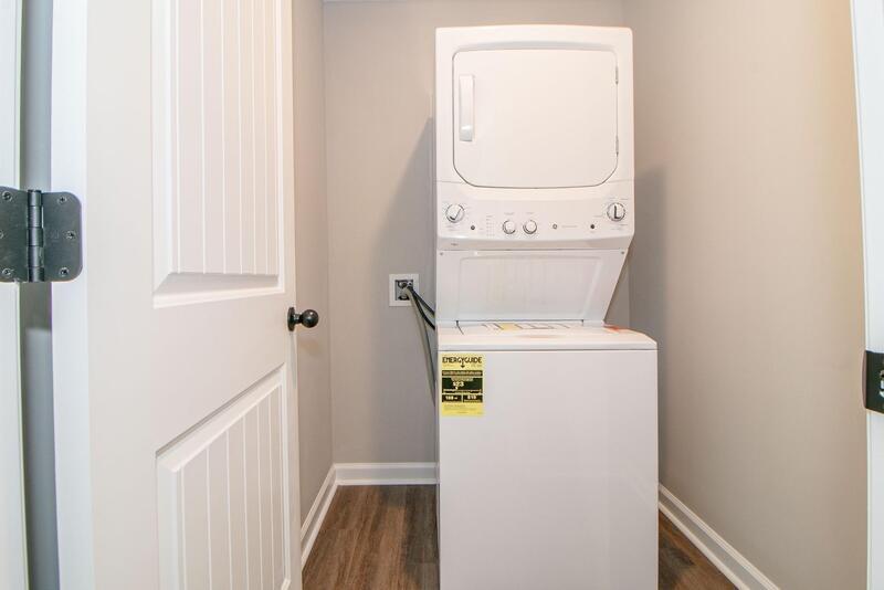 *** $500 DEPOSIT MOVE IN SPECIAL *** property image