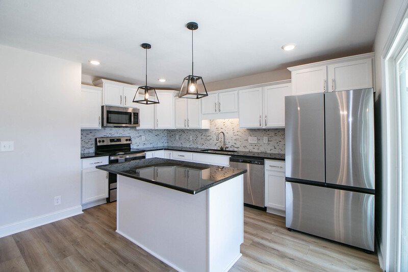 *** 2 WKS FREE w/ NEW LEASE MOVE IN SPECIAL *** property image