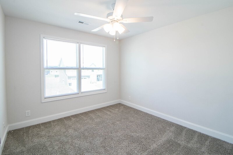 *** 2 WKS FREE w/ NEW LEASE MOVE IN SPECIAL *** property image