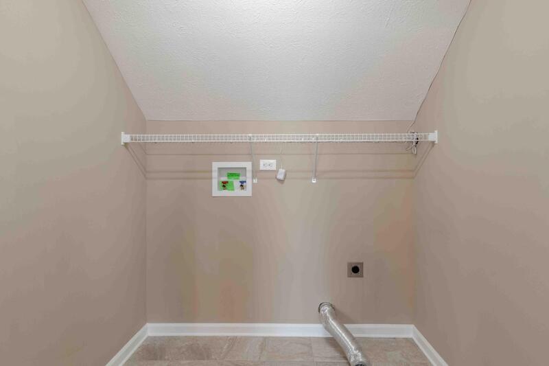 *** 5 Bedroom, 3 Bath, Pet Friendly! *** property image