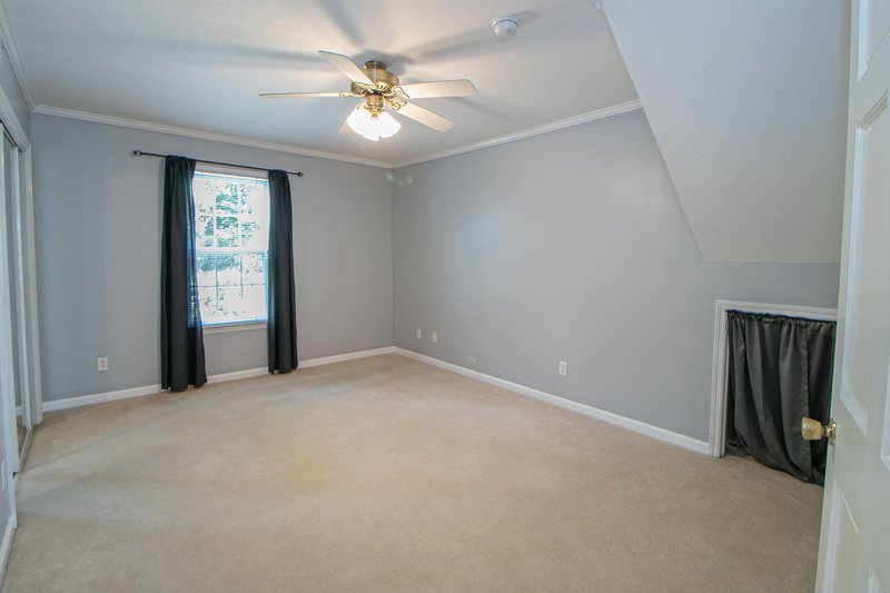 Country views, Peace & Quiet with this 3 bed, 2.5 bath home! property image