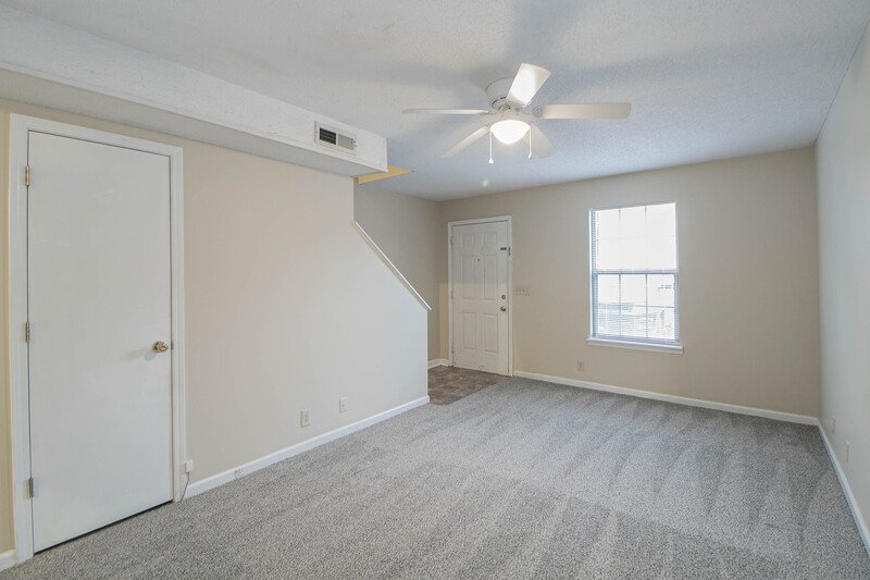*** PET FRIENDLY- Close to Wilma Rudolph! *** property image