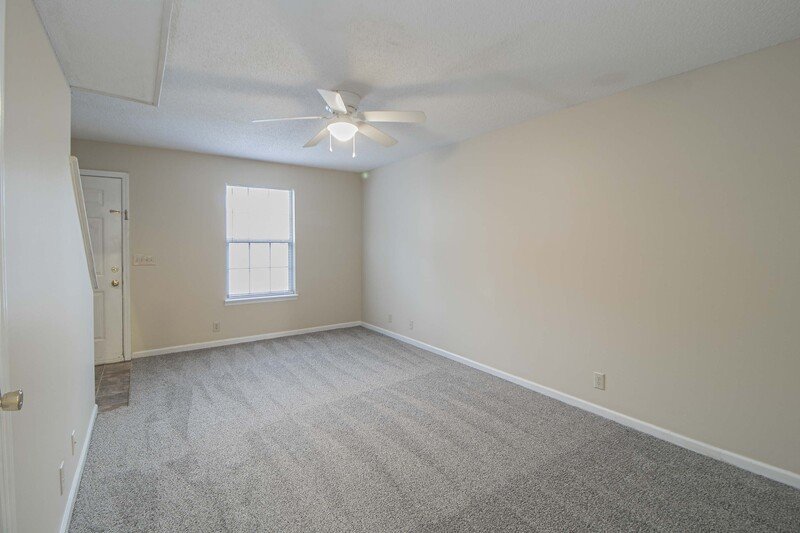 *** PET FRIENDLY- Close to Wilma Rudolph! *** property image