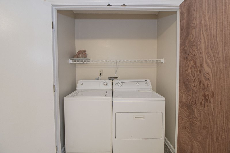 *** PET FRIENDLY- Close to Wilma Rudolph! *** property image
