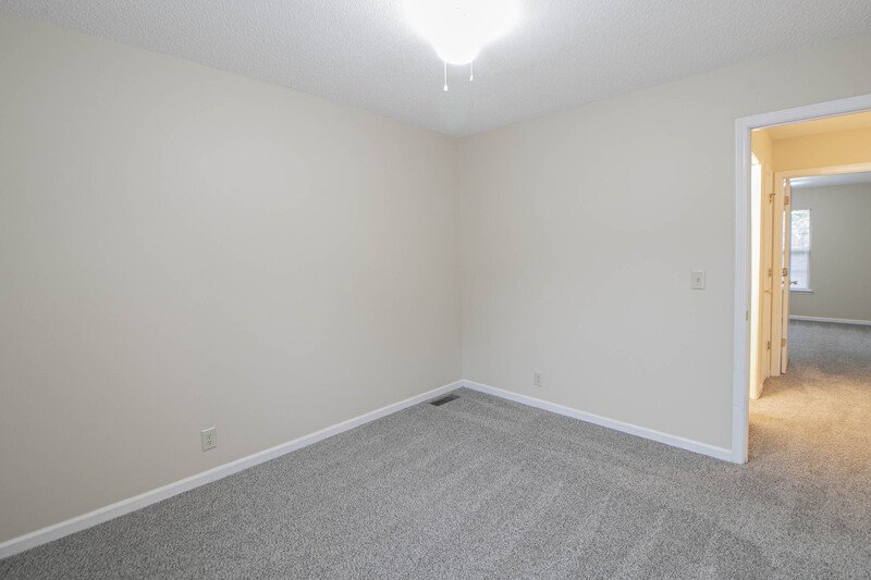 *** PET FRIENDLY- Close to Wilma Rudolph! *** property image