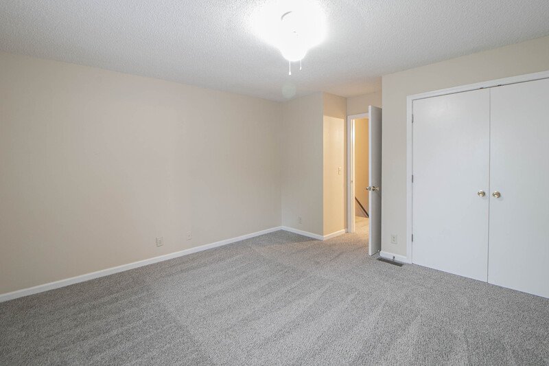 *** PET FRIENDLY- Close to Wilma Rudolph! *** property image