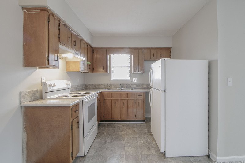 *** $500 DEPOSIT MOVE IN SPECIAL & 2 WKS FREE w/ 13 MO. LEASE *** property image