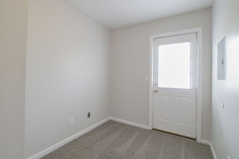 *** $500 DEPOSIT MOVE IN SPECIAL & 2 WKS FREE w/ 13 MO. LEASE *** property image
