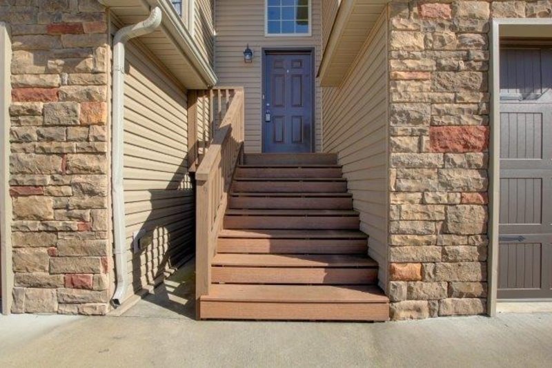 *** $500 DEPOSIT MOVE IN SPECIAL *** property image