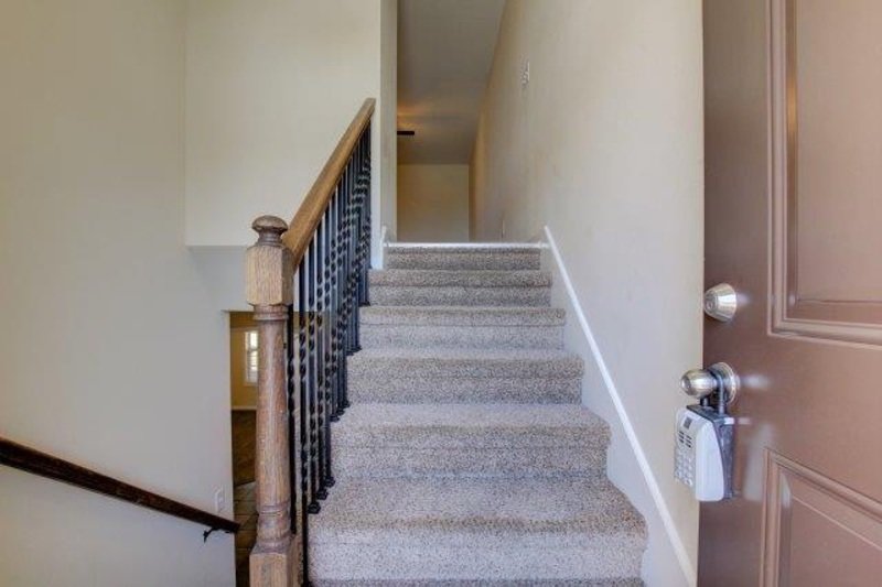 *** $500 DEPOSIT MOVE IN SPECIAL *** property image
