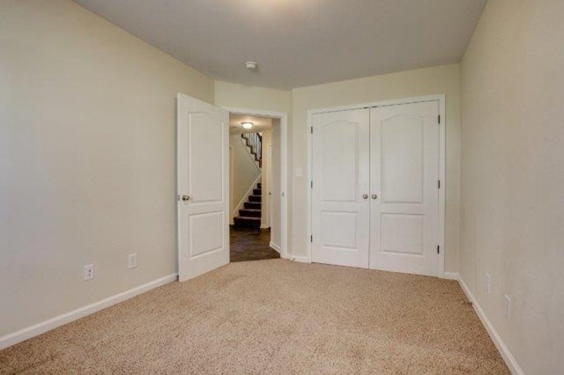 *** $500 DEPOSIT MOVE IN SPECIAL *** property image