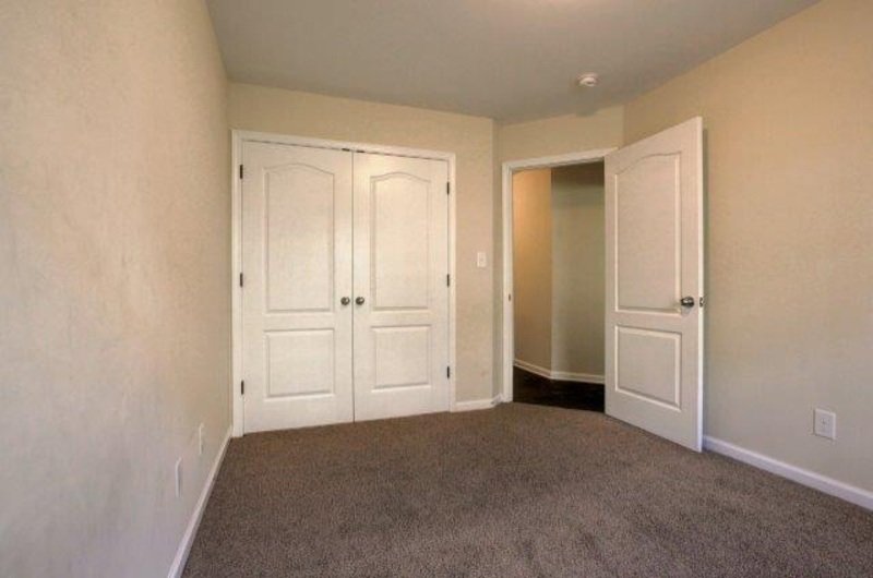*** $500 DEPOSIT MOVE IN SPECIAL *** property image