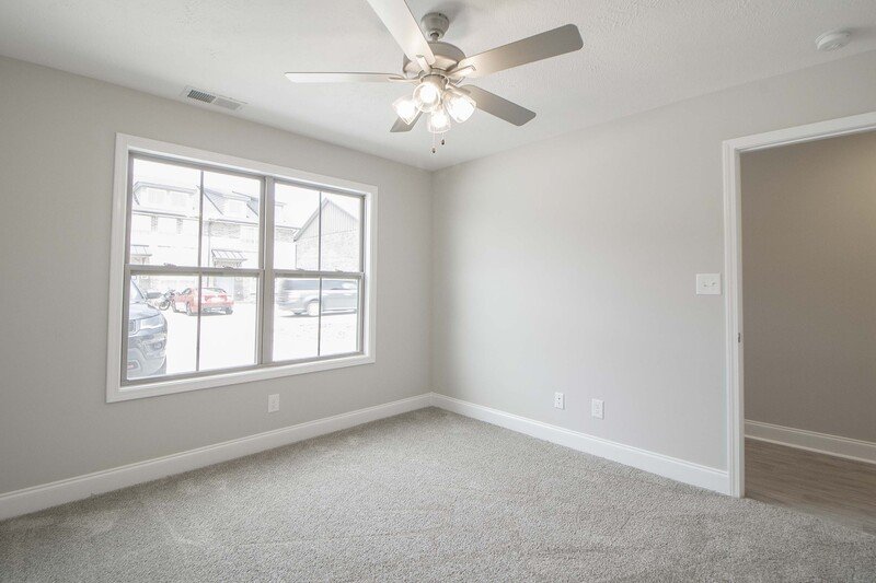 *** $500 DEPOSIT MOVE IN SPECIAL *** property image
