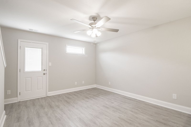 *** $500 DEPOSIT MOVE IN SPECIAL *** property image
