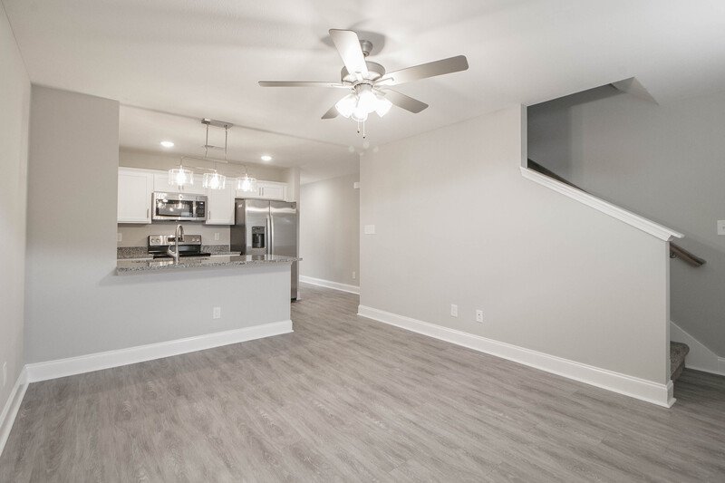*** $500 DEPOSIT MOVE IN SPECIAL *** property image