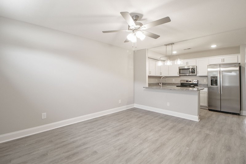 *** $500 DEPOSIT MOVE IN SPECIAL *** property image