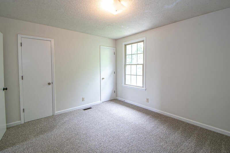 *** $500 DEPOSIT MOVE IN SPECIAL *** property image