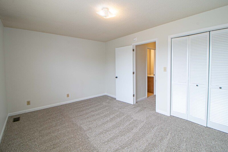 *** $500 DEPOSIT MOVE IN SPECIAL *** property image